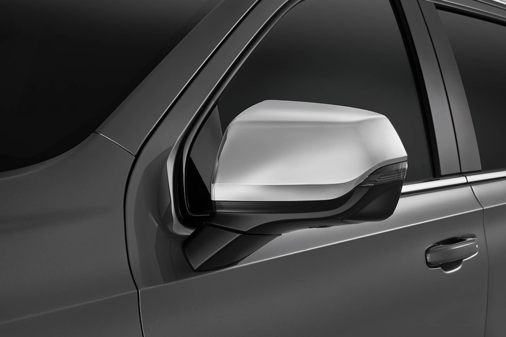 Cubierta de espejo color cromo para Chevrolet Suburban 2024